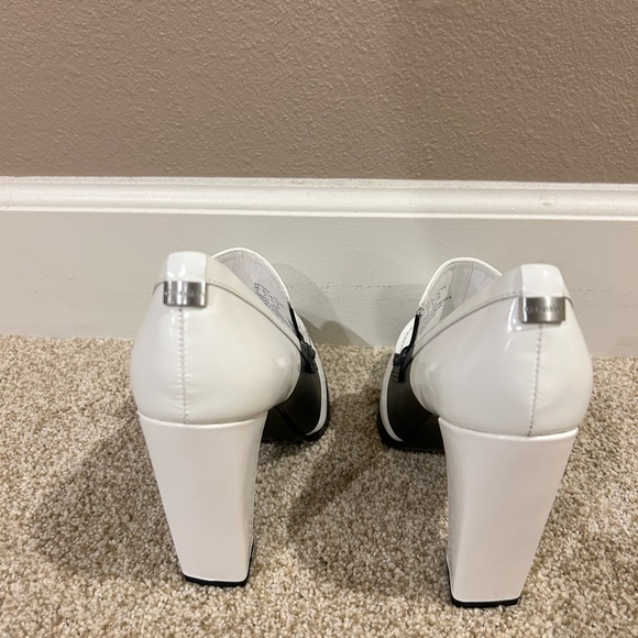 Calvin Klein Heels Size 7 - Picture 3 of 4